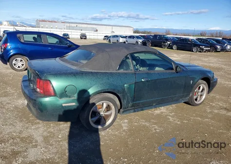 2001 Ford Mustang from USA, damaged, VIN 1FAFP44411F214350